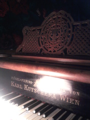 Рояль антикварный 19 век KARL KUTSCHERA Австрия