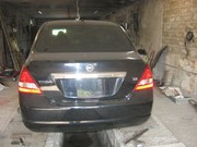 молдинг крышки багажника Ниссан Тиида